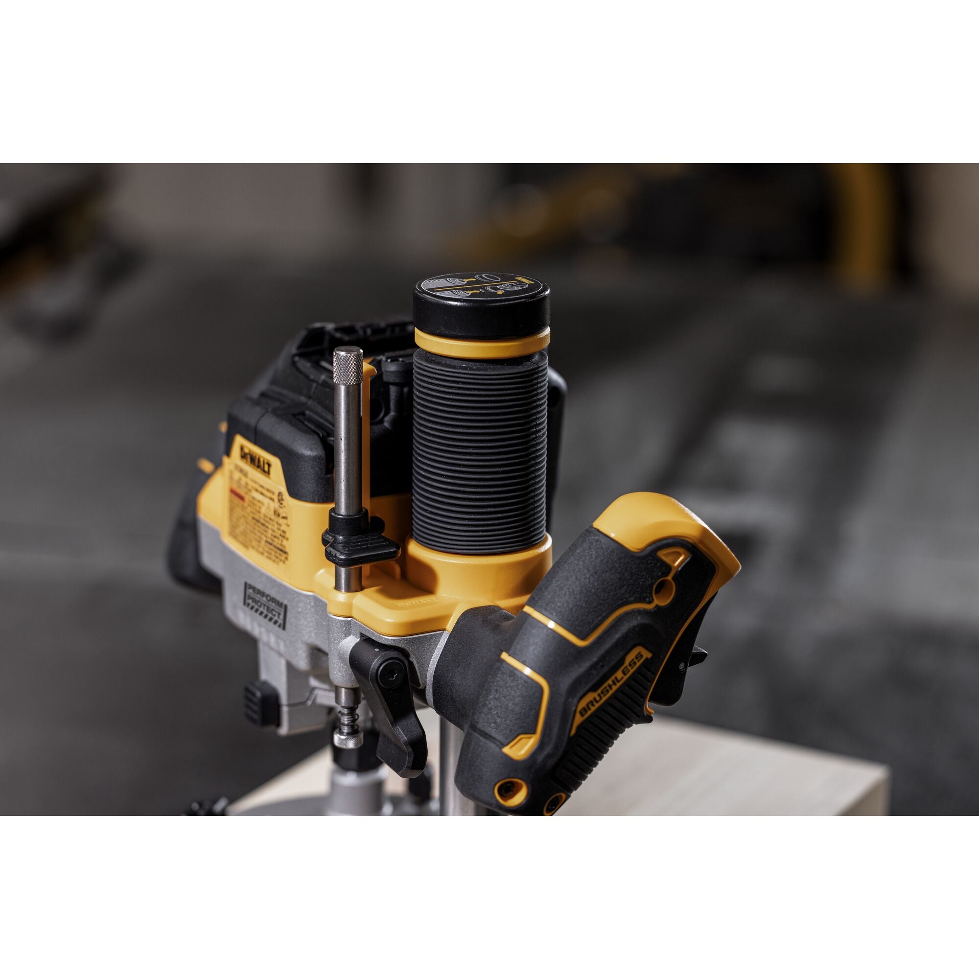 DEWALT DCW620B 20V MAX* XR 2-1/4 Peak HP Plunge Router (Tool Only)