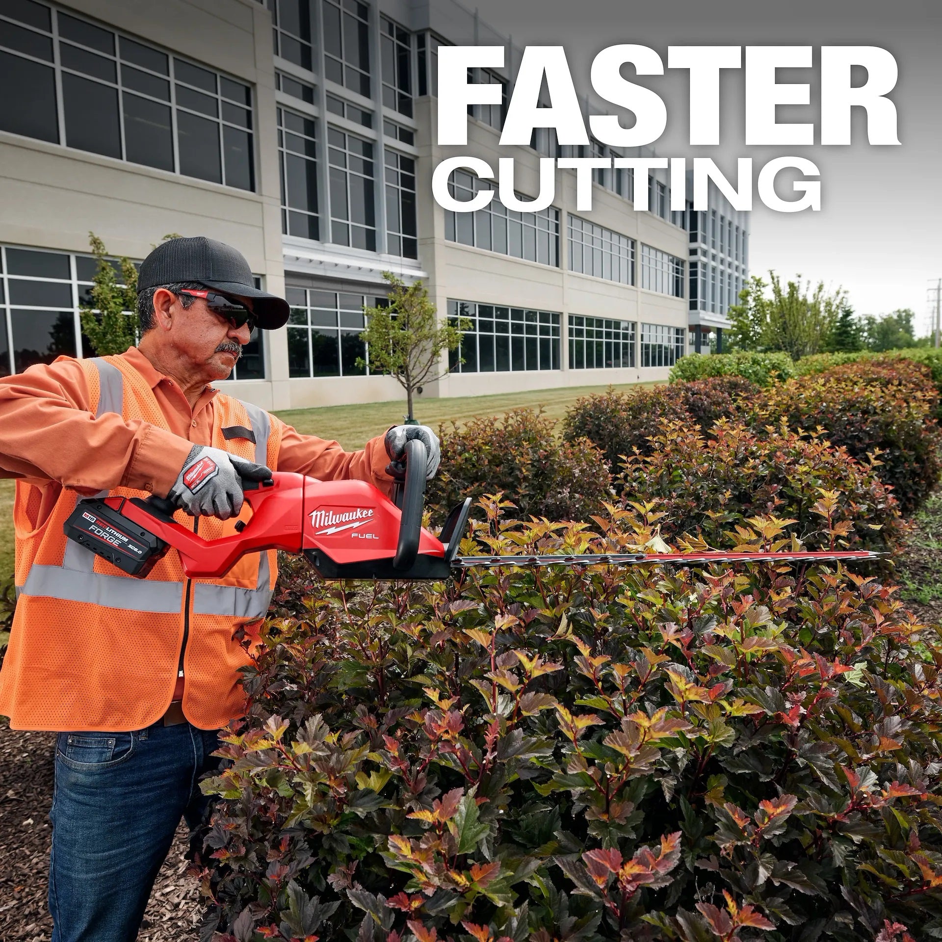 Milwaukee 3033-20 M18 FUEL™ 24 in. Hedge Trimmer