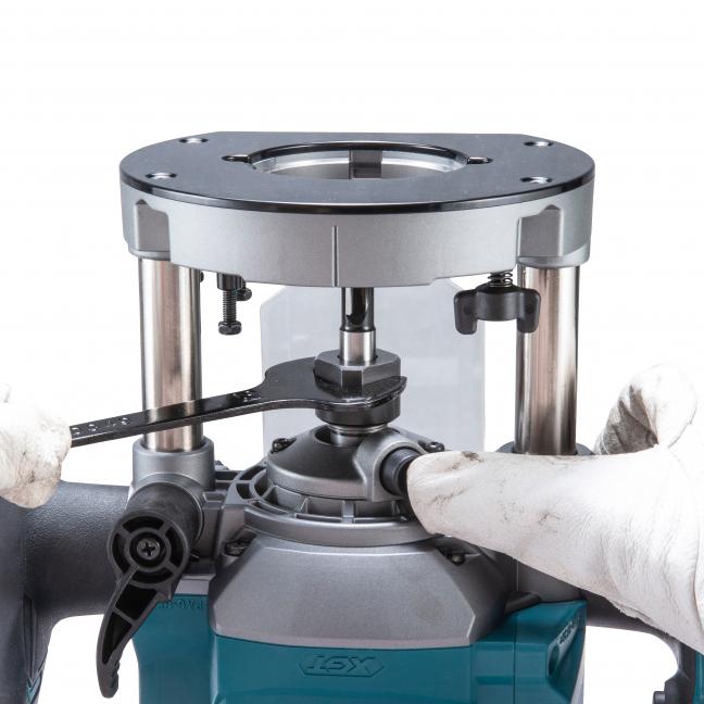 MAKITA RP001GZ01 40V Max XGT BL
  1/2 in. Plunge Router w/AWS, Tool Only