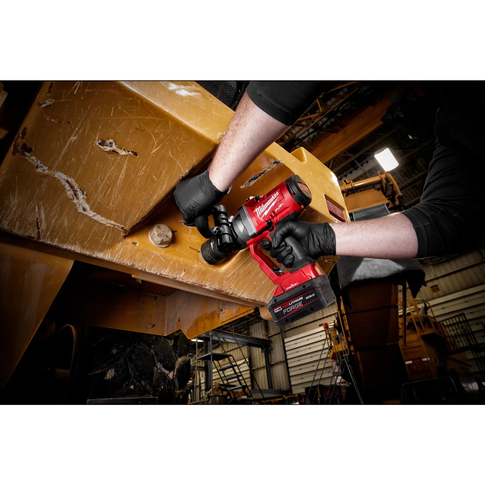MILWAUKEE 2867-22 M18 FUEL™ 1 in. High Torque Impact Wrench w/ ONE-KEY™ Kit