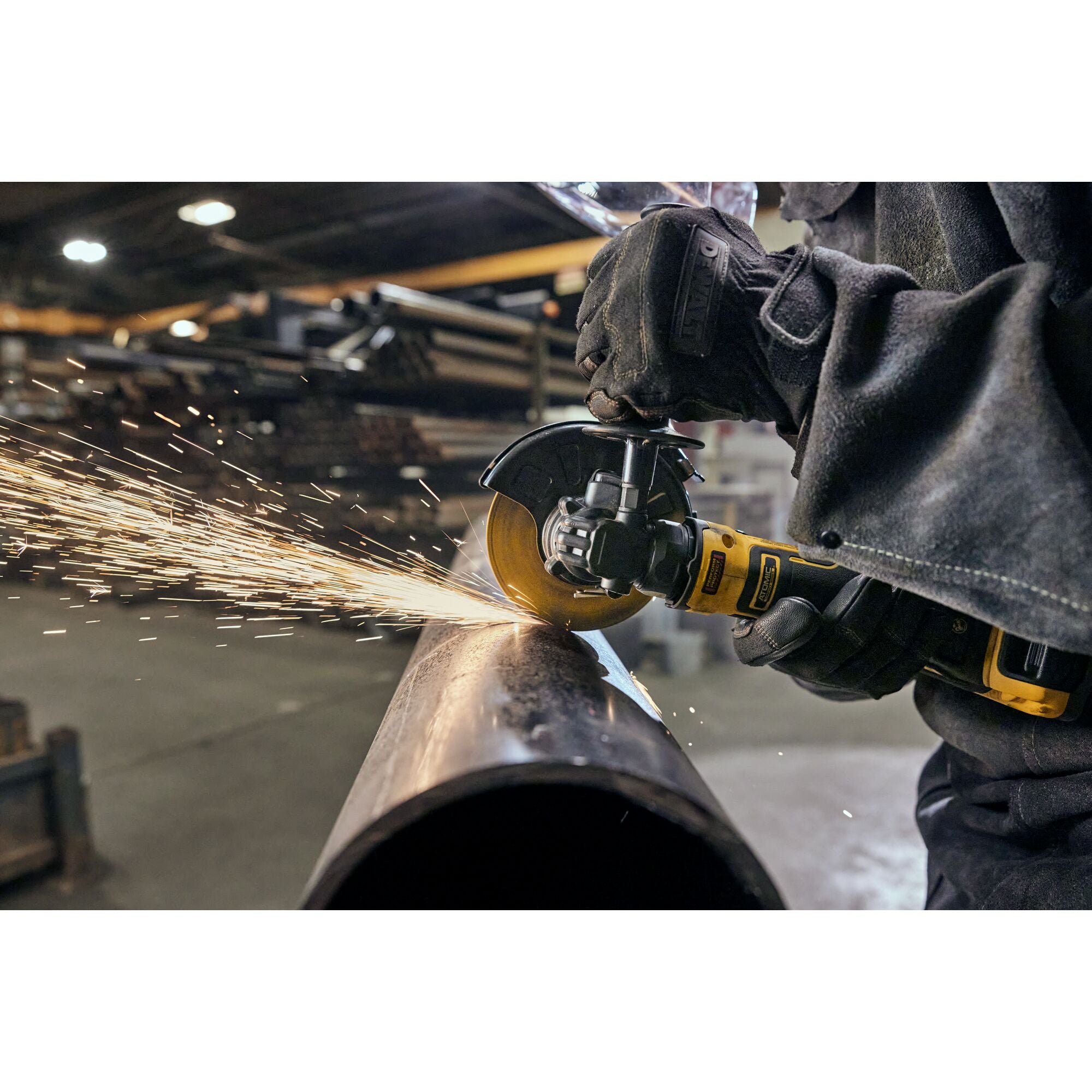 DEWALT DCG402B 20V Compact Grinder Paddle 4-1/2 in. (445W) Tool Only