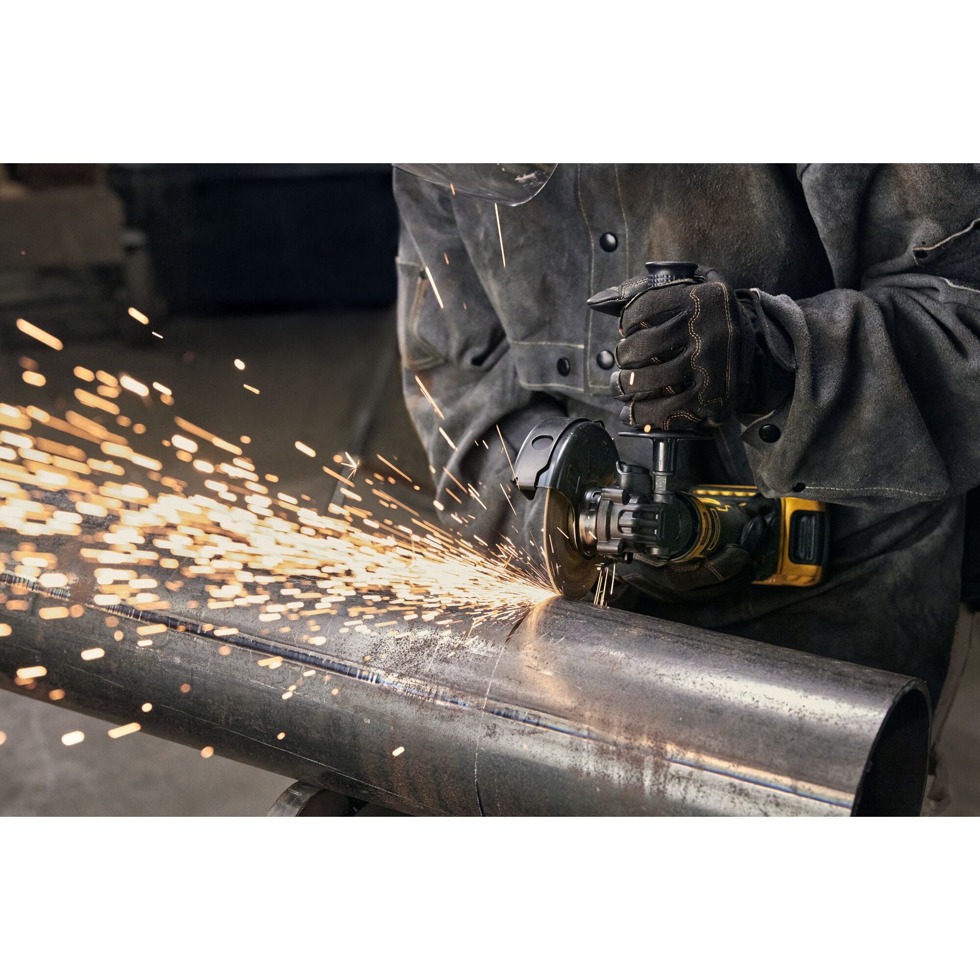 DEWALT DCG402B 20V Compact Grinder Paddle 4-1/2 in. (445W) Tool Only