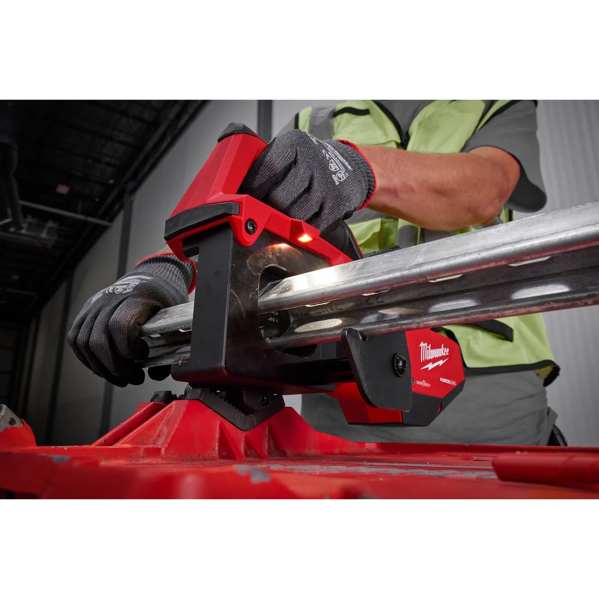 Milwaukee 2933-20 M18™ FORCE LOGIC™ Single Channel Strut Shear