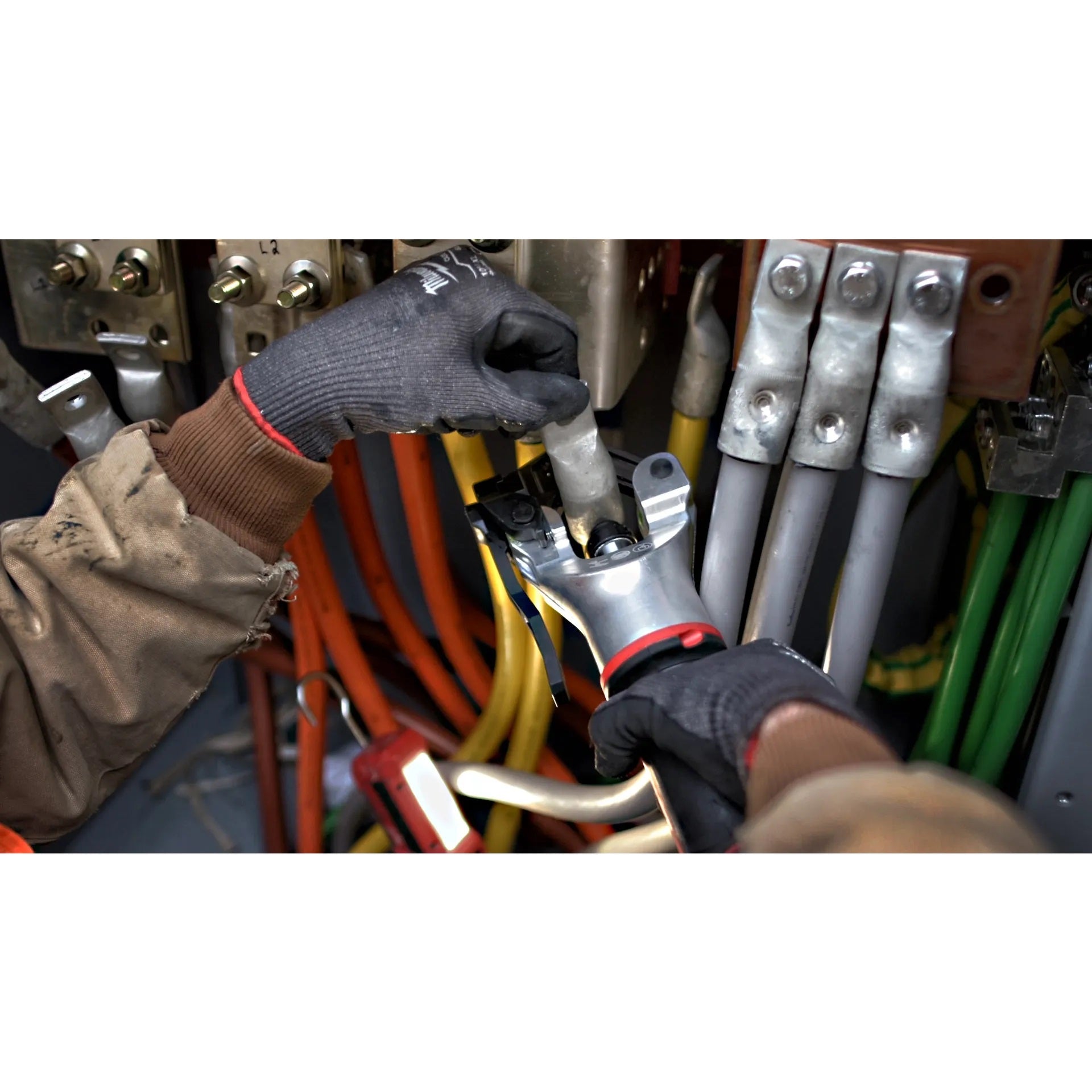 Milwaukee 2877-20 M18™ FORCE LOGIC™ 750 MCM Dieless Crimper