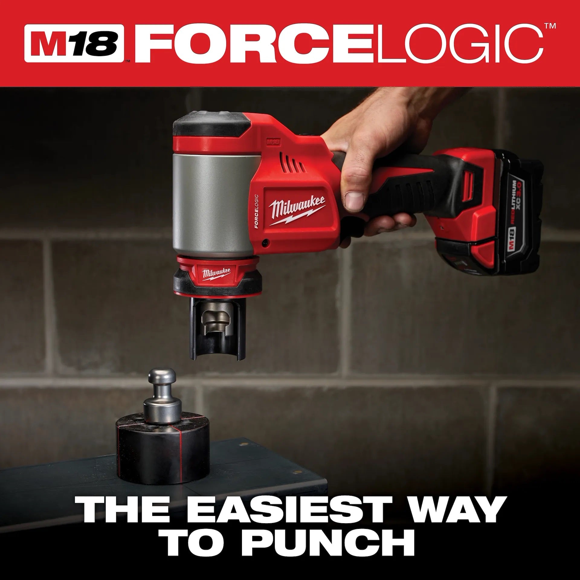 Milwaukee 2676-02 M18™ FORCE LOGIC™ 10 Ton Knockout Tool 1/2 in. to 2 in.