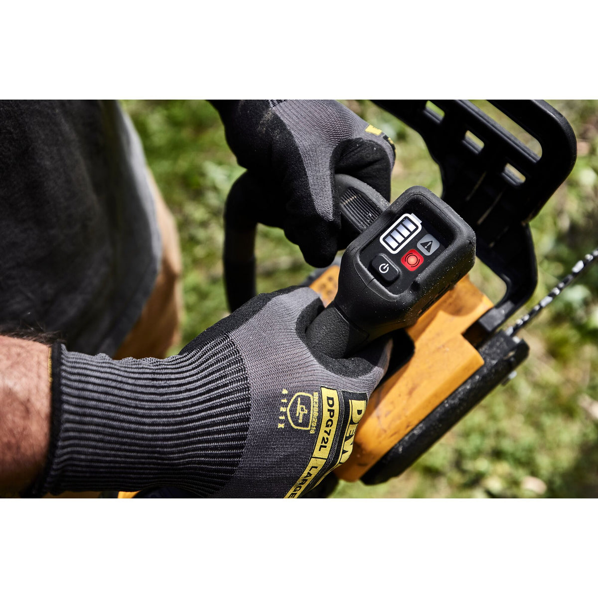 Dewalt DCCS674X2-CA 60V Top Hdl Chainsaw 14 in., 2X9.0Ah