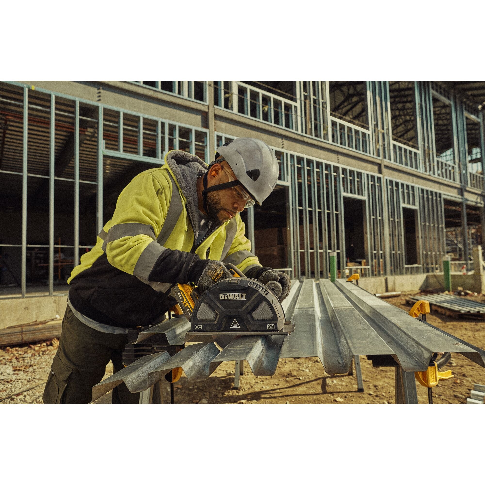 DEWALT DCS383B Metal Cutting Saw Bare 7-1/4 in.