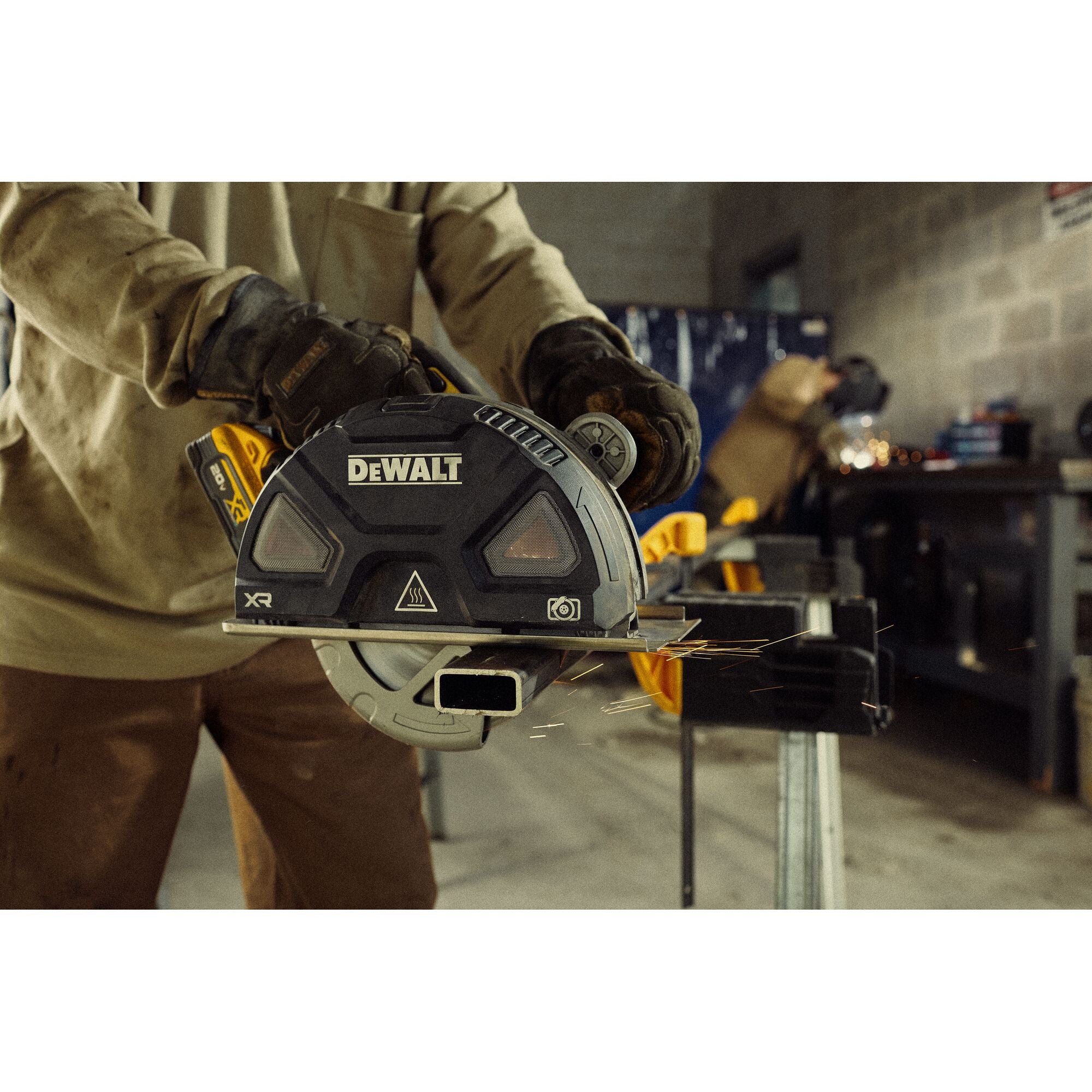 DEWALT DCS383B Metal Cutting Saw Bare 7-1/4 in.