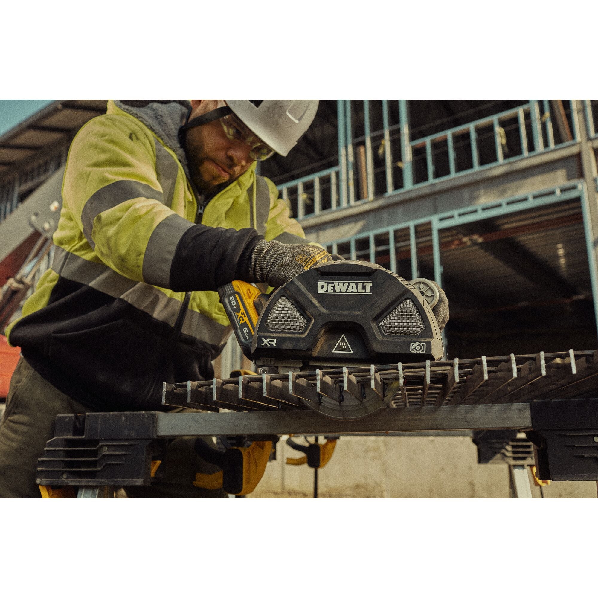 DEWALT DCS383B Metal Cutting Saw Bare 7-1/4 in.