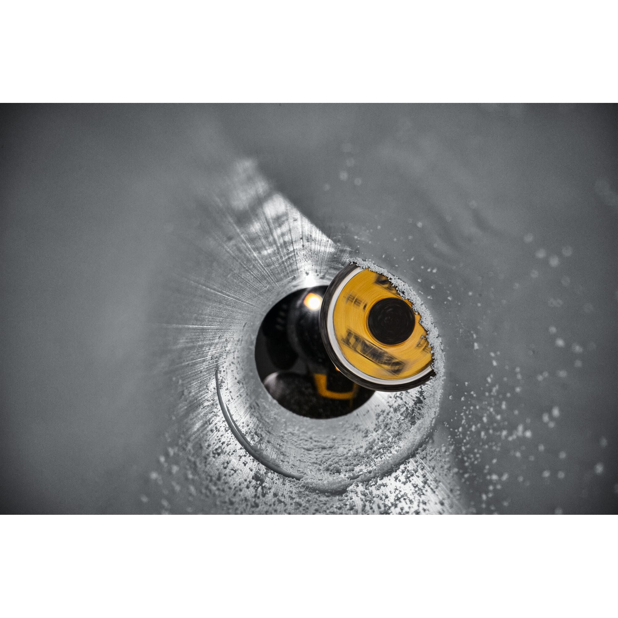DEWALT DWAIPCIR IMPACT CONNECT™ Inside PVC Pipe Cutter