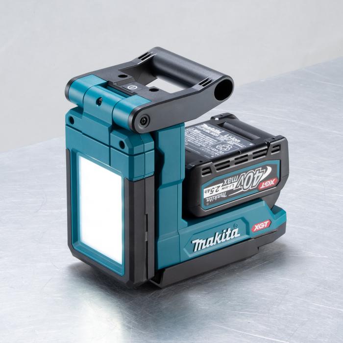 Makita ML013G 40Vmax XGT Magnetic Light, Tool Only
