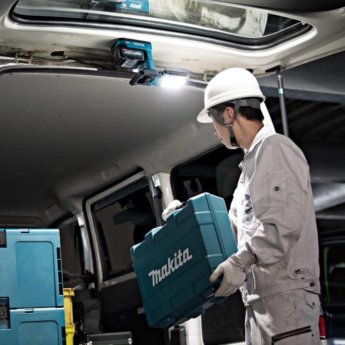 Makita ML013G 40Vmax XGT Magnetic Light, Tool Only