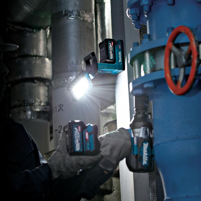 Makita ML013G 40Vmax XGT Magnetic Light, Tool Only