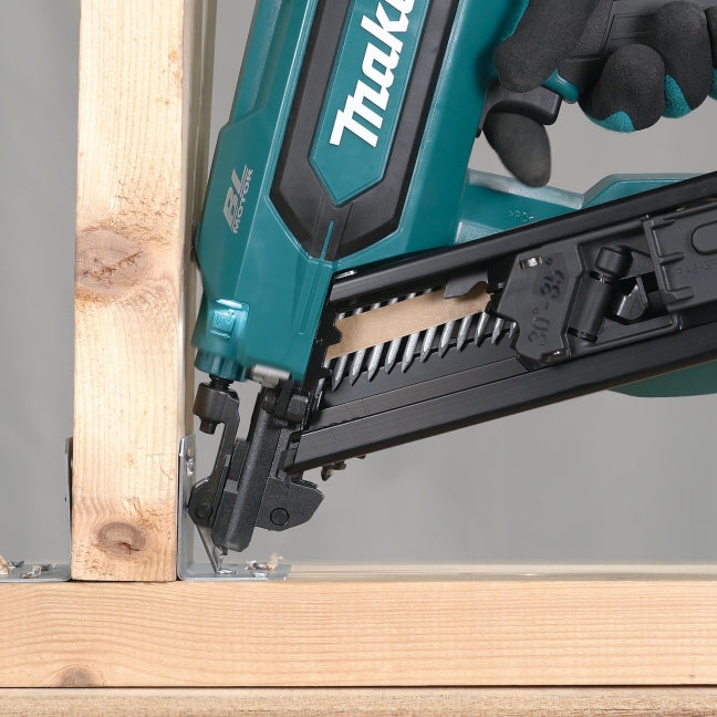 Makita DBN640Z 18V LXT Metal Connector Nailer, Tool Only