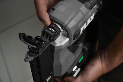 FLEX FX4341-1A 24V 23Ga Pin Nailer 2.5Ah Kit