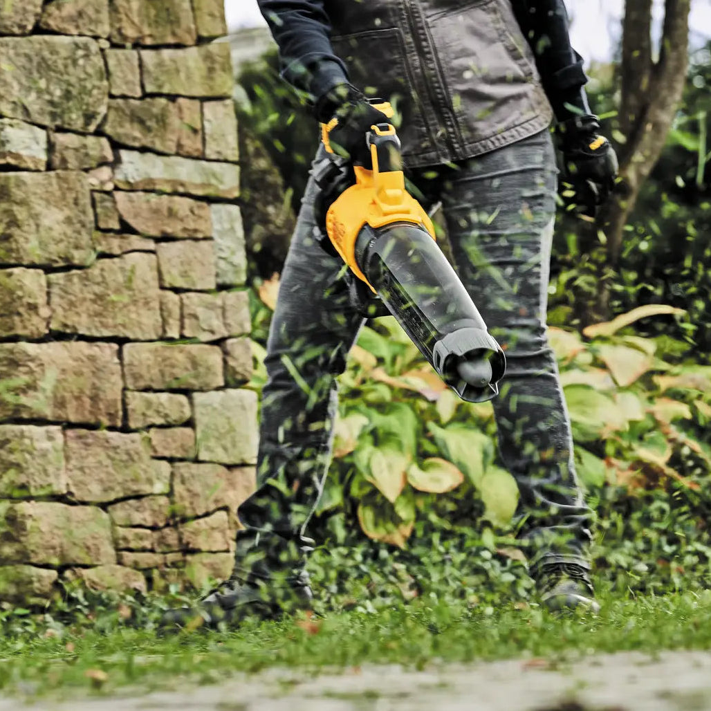 Dewalt DCBL722P1 20V MAX XR Handheld Blower Kit (1 x 5.0 Ah)
