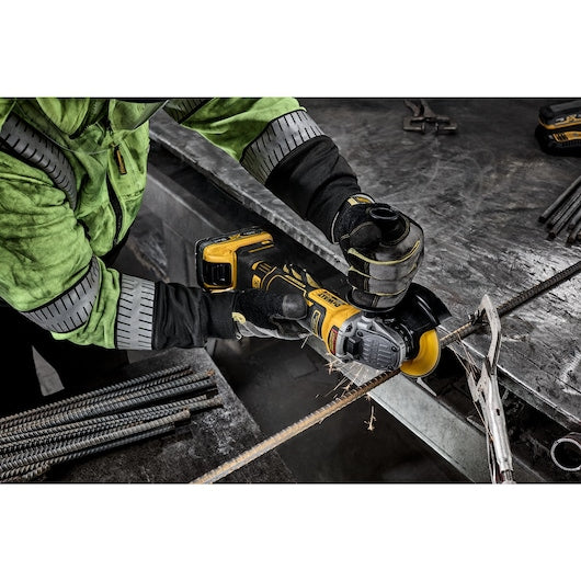 DEWALT DCG410WW1 20V MAX XR BL 4-1/2 In. - 5 In. Angle Grinder Kit W/ XR POWERPACK