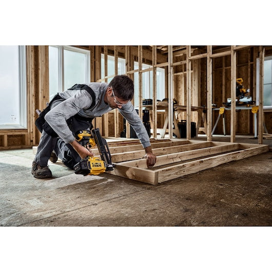 Dewalt DCN930B 20 MAX XR 30-Degreee Framing Nailer (Tool Only)