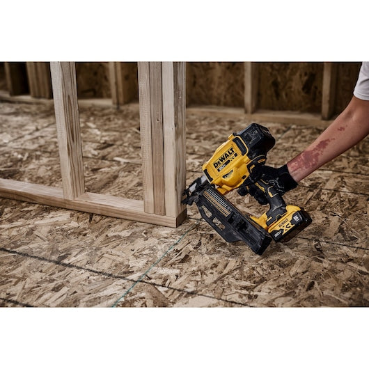 Dewalt DCN930B 20 MAX XR 30-Degreee Framing Nailer (Tool Only)