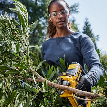 DeWalt DCPR320B 20V MAX 1-1/2 in. Cordless Pruner (Tool Only)