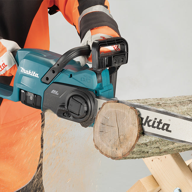 MAKITA DUC407RTX2 18V LXT Brushless 16 in. Rear Handle Chainsaw, 5.0Ah x1Kit