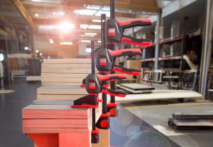 Bessey EHKL360-24 24in. One-Handed Bar Clamp with 360 Degree Rotating Handle