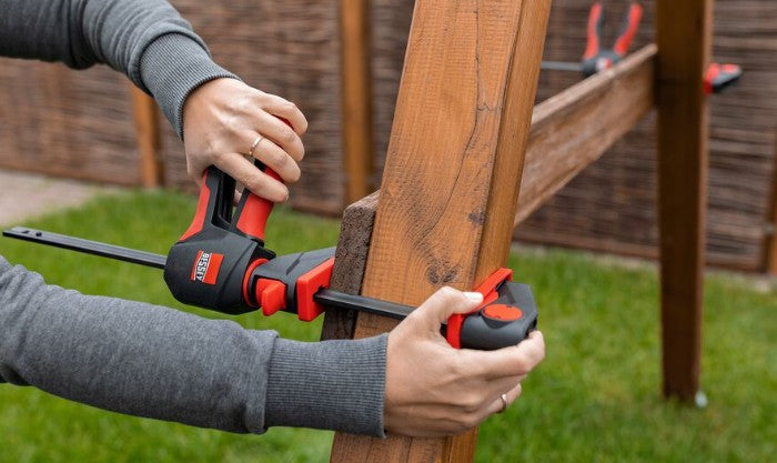 Bessey EHKL360-18 18in. One-Handed Bar Clamp with 360 Degree Rotating Handle