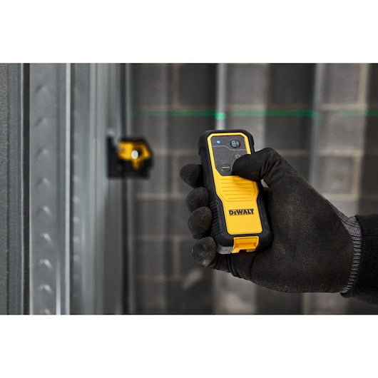 DEWALT DCLE14201GB Rechargeable Green Cross Line Laser Kit