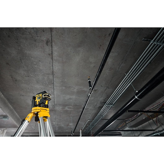 DEWALT DCLE14251GB USB Rechargeable Green 5 Spot & Cross Line Laser Kit