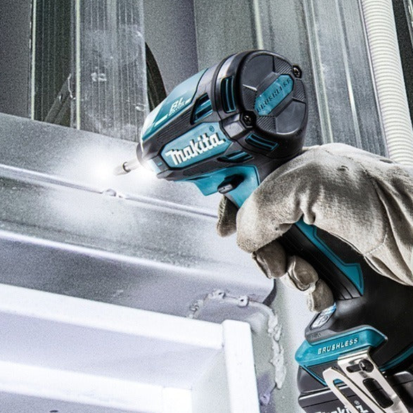 Makita DTS141Z 18V LXT Lithium-Ion 1/4 in. Brushless Oil-Impulse Impact Driver (Tool Only)