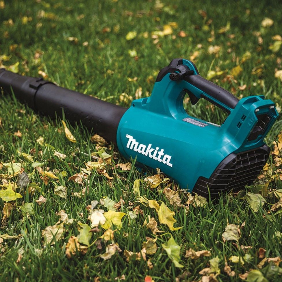 Makita DUB184RT 18V Lithium-Ion 5.0Ah Brushless Turbo Blower Kit