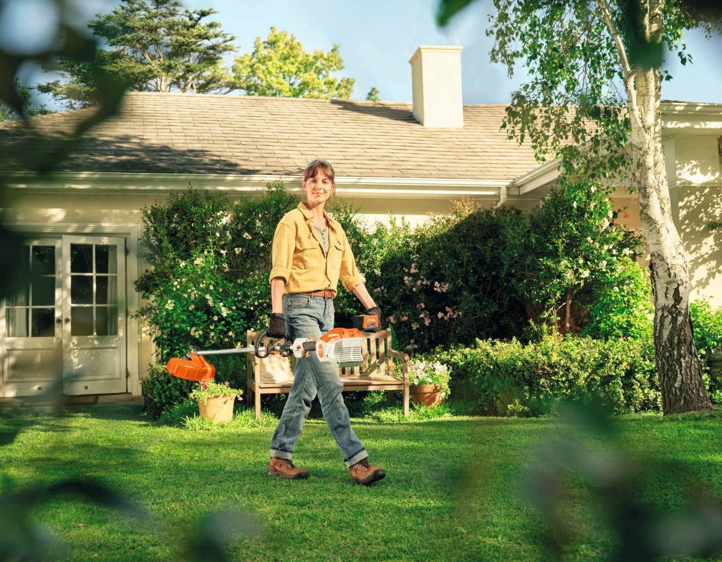 STIHL FA080115732 FSA80RS Cordless Loop Handle Brushcutter Kit