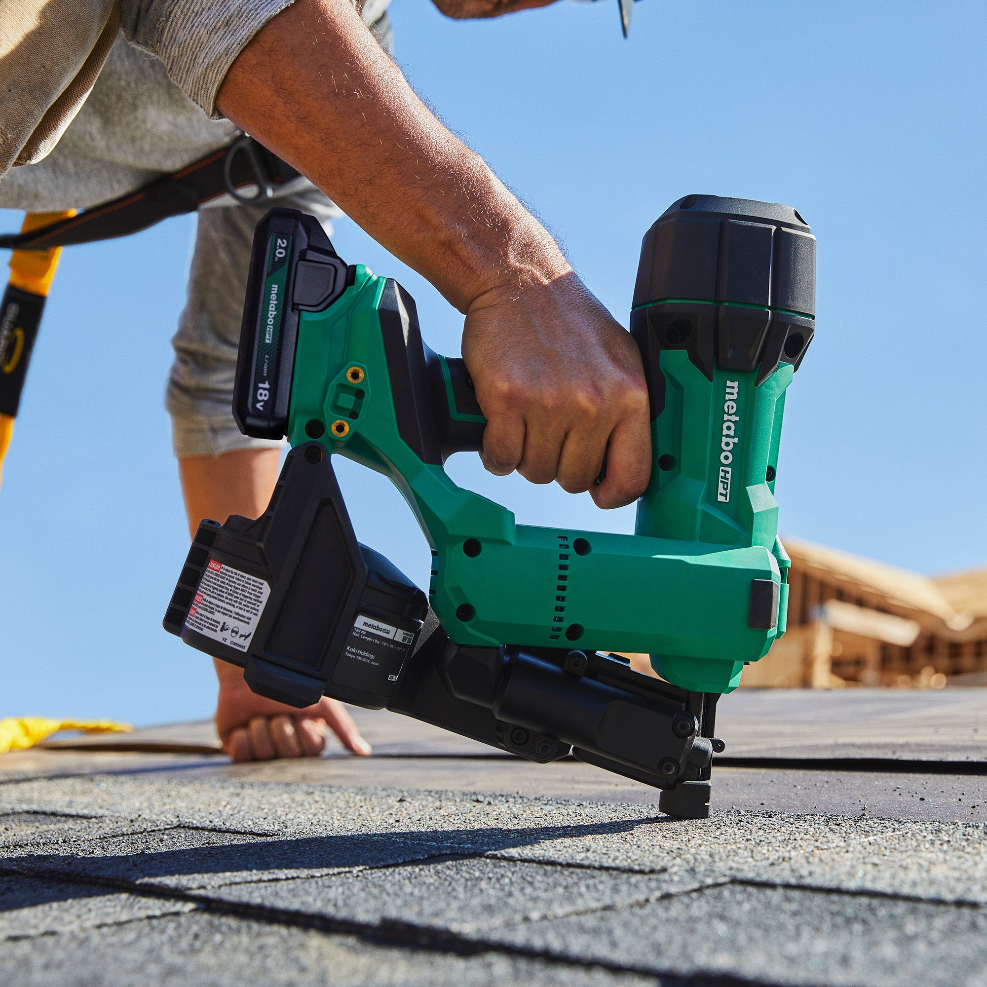 Metabo HPT NV1845DAM 18V Roofing Nailer Kit (1 x 2.0 Ah)