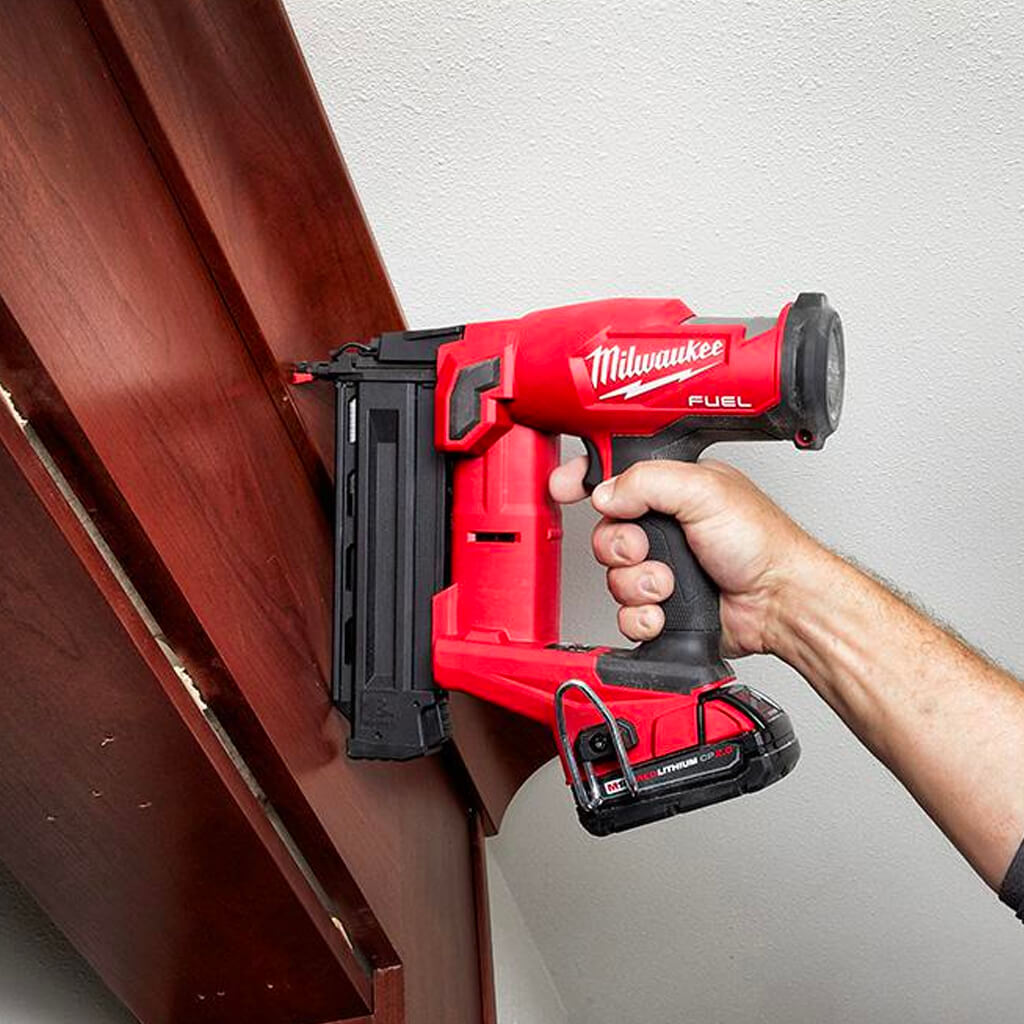 Milwaukee 18 gauge brad deals nailer gen 1